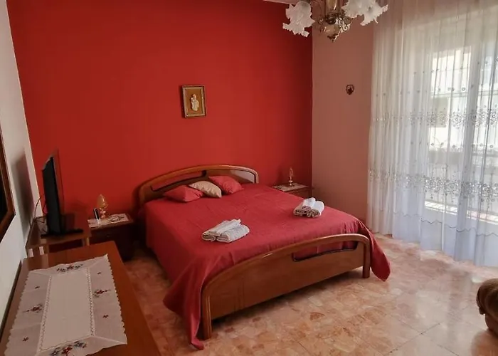 Casa Lucia Apartment *